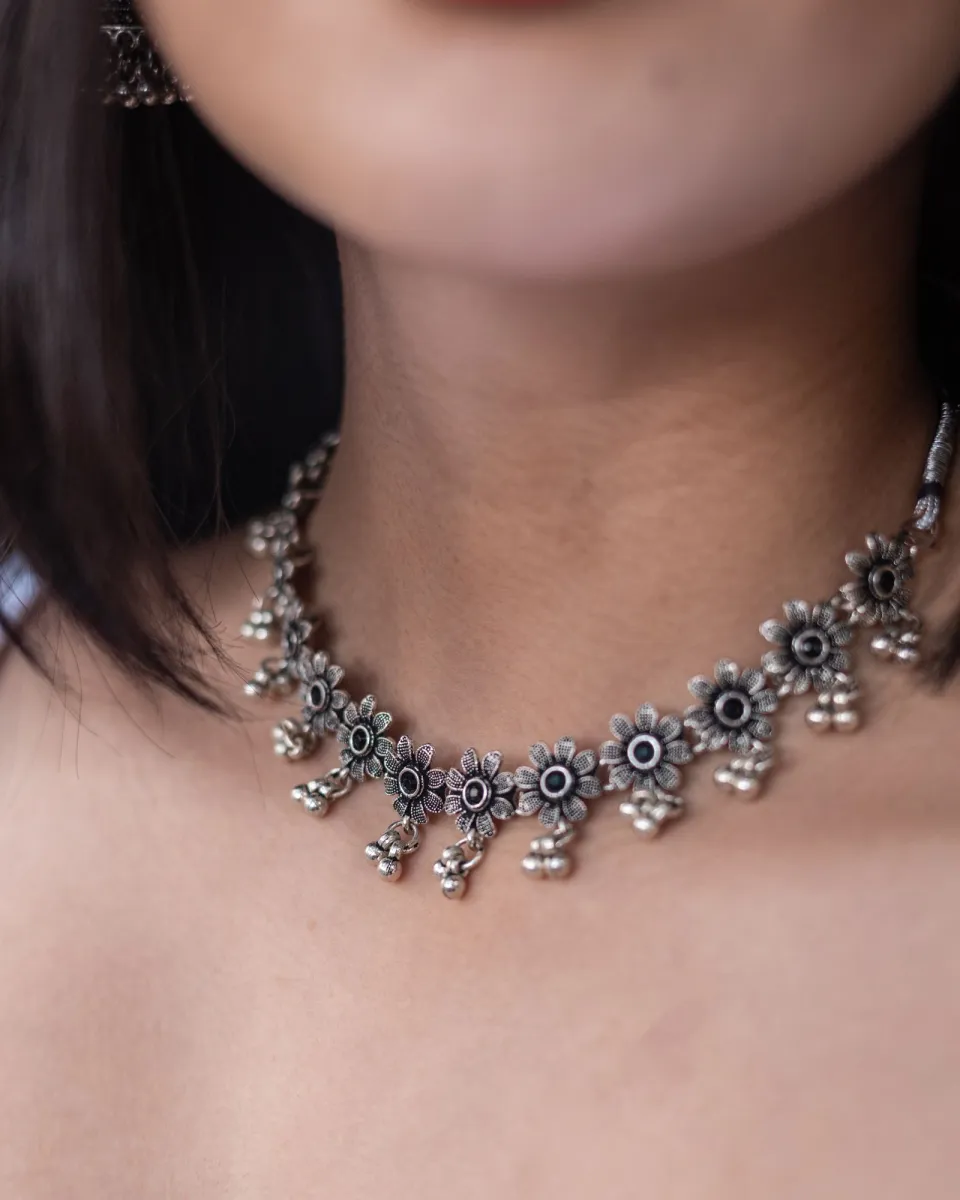Van Phool Oxidised Choker